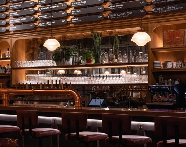 Microbrasserie Dieu du Ciel! Pub Saint-Jérôme. Bières artisanales.